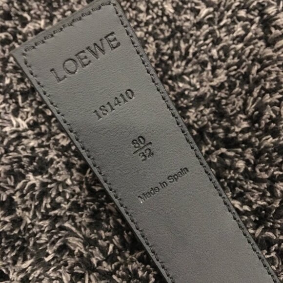 Reversible Anagram Belt in Smooth Calfskin - Picture 5 of 7